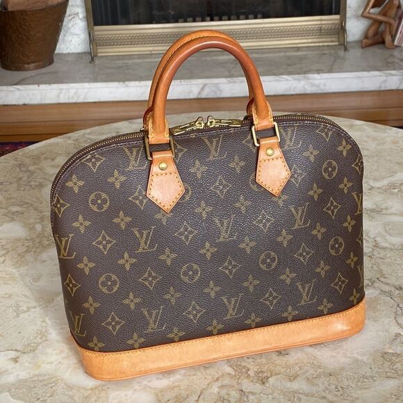 Authentic Louis Vuitton Alma Monogram Satchel Handbag - FL1001 - Picture 1 of 16